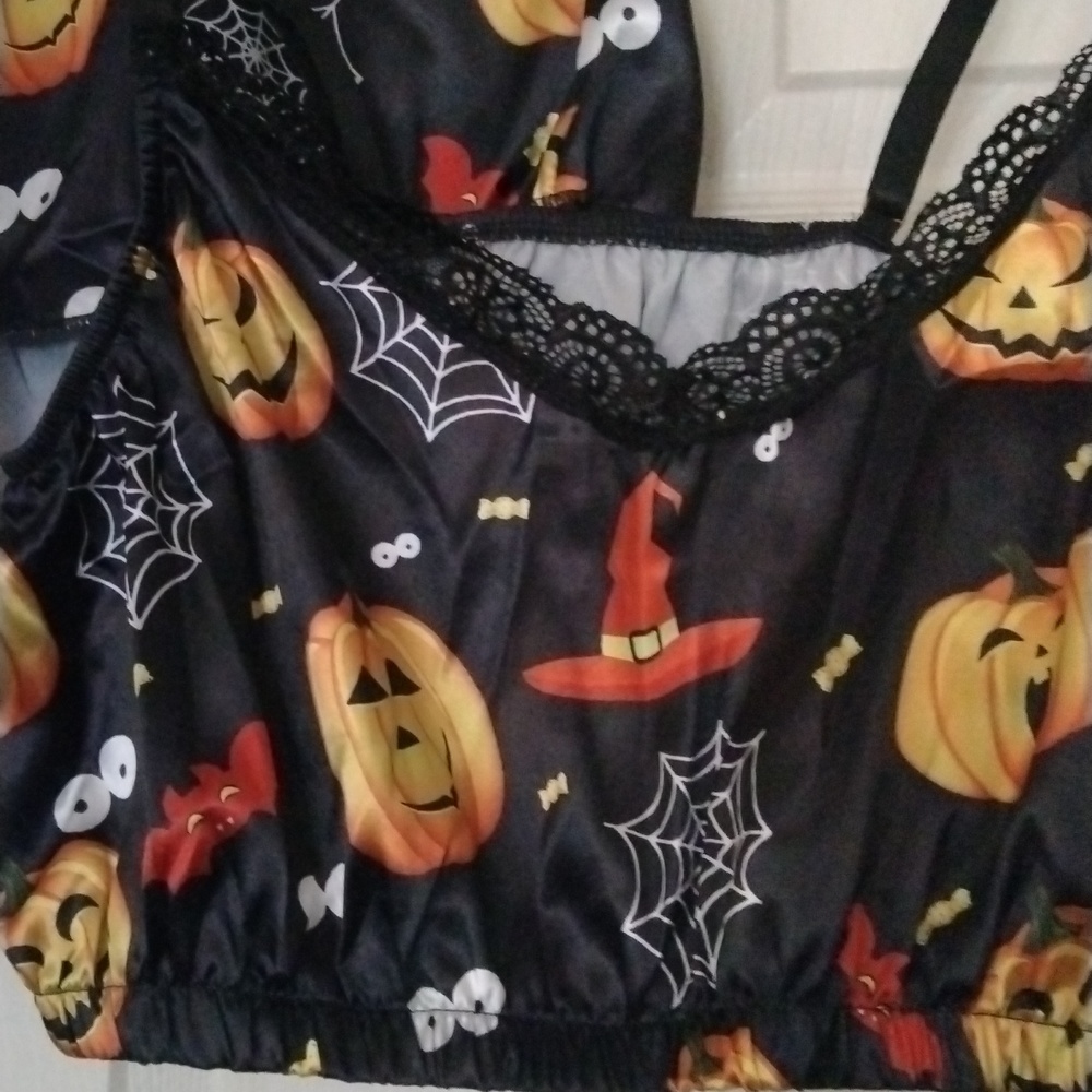 Pajama set - Picture 2 of 4